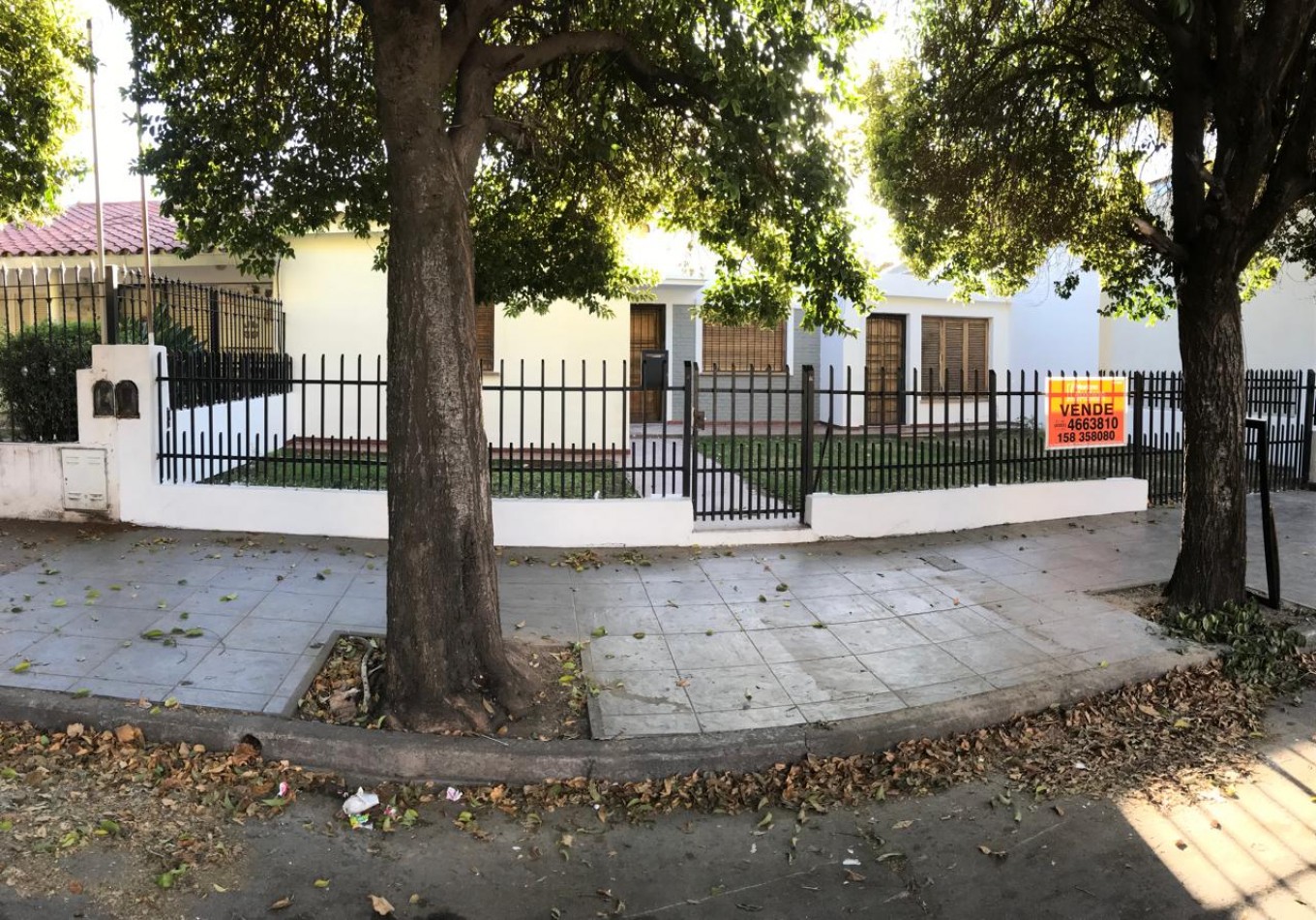 Los naranjos, Hermosa zona, sobre calle principal del barrio.-  APTA CREDITO BANCOR! 
