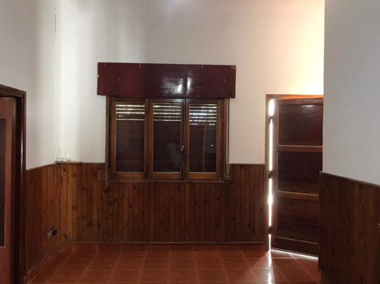 Los naranjos, Hermosa zona, sobre calle principal del barrio.-  APTA CREDITO BANCOR! 