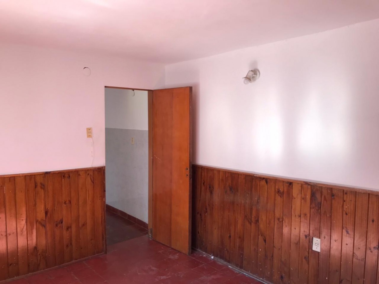 Los naranjos, Hermosa zona, sobre calle principal del barrio.-  APTA CREDITO BANCOR! 