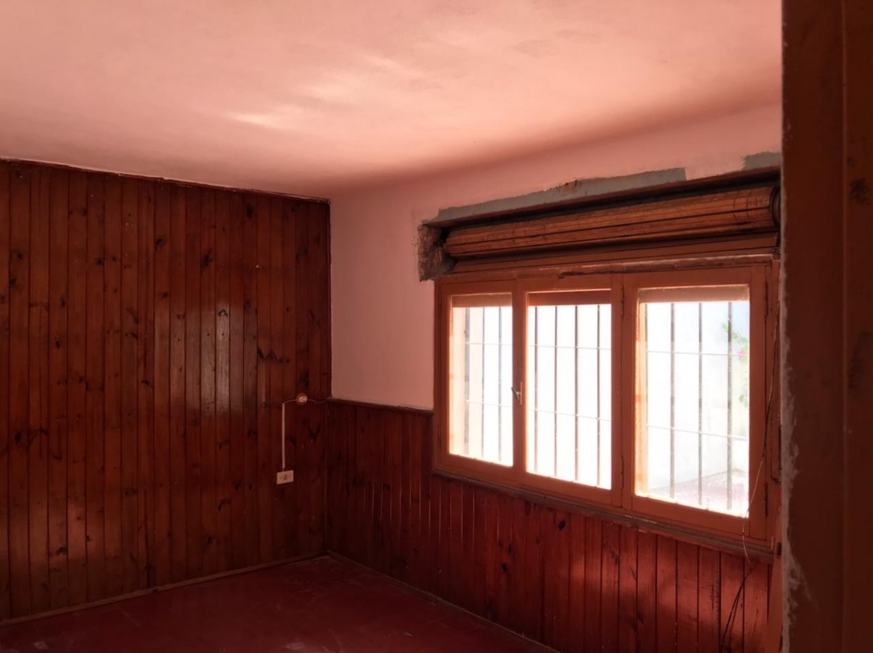 Los naranjos, Hermosa zona, sobre calle principal del barrio.-  APTA CREDITO BANCOR! 