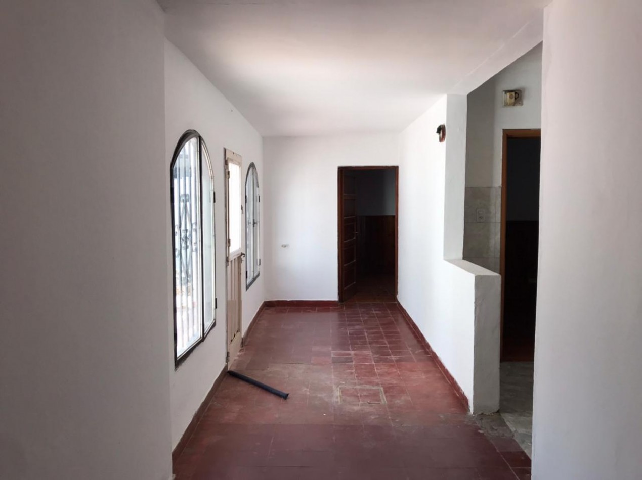 Los naranjos, Hermosa zona, sobre calle principal del barrio.-  APTA CREDITO BANCOR! 