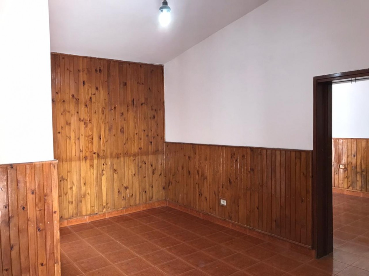 Los naranjos, Hermosa zona, sobre calle principal del barrio.-  APTA CREDITO BANCOR! 
