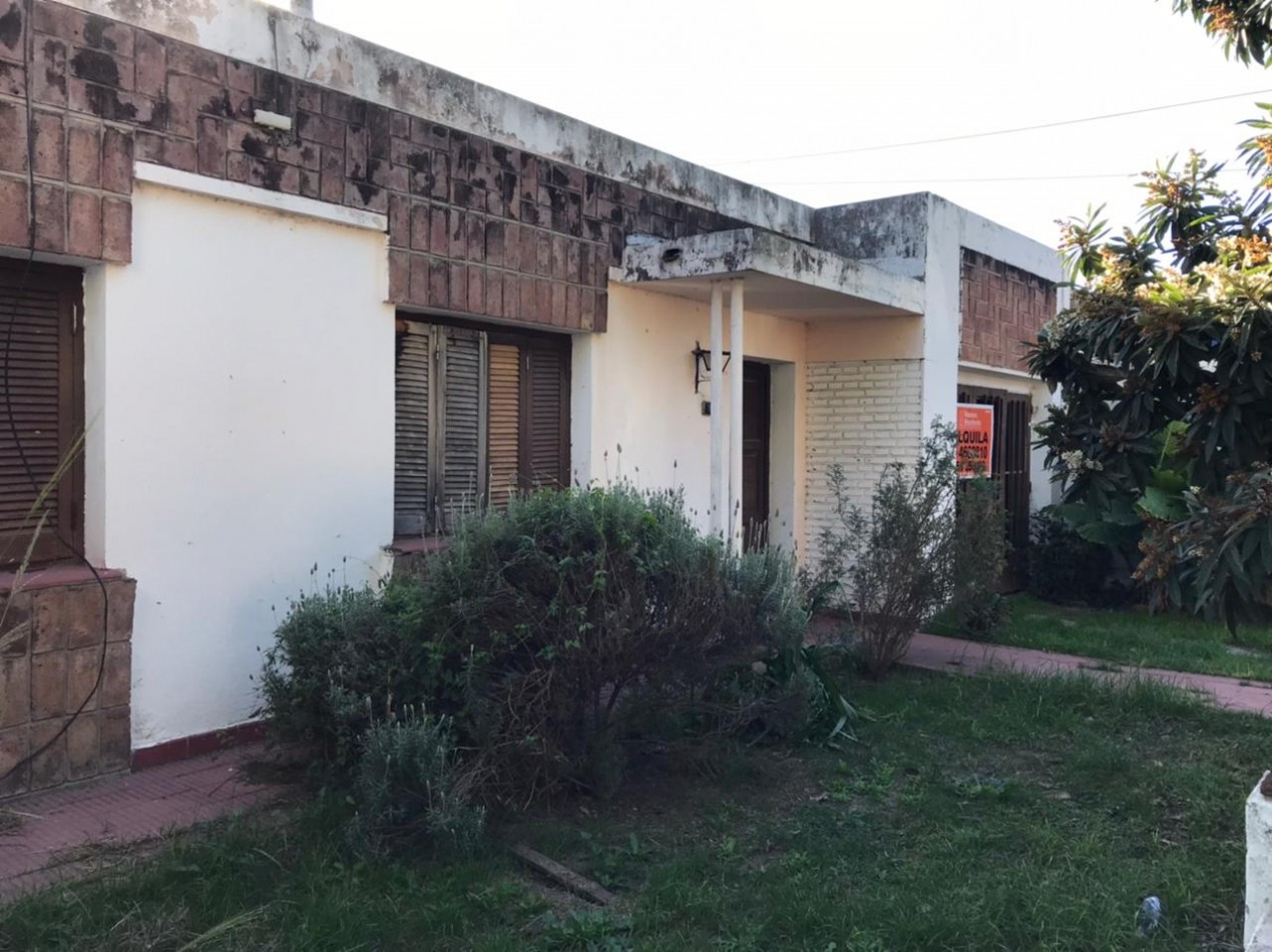 LOS NARANJOS A UNA CUADRA DE RUTA 20, LINDA ZONA.- 