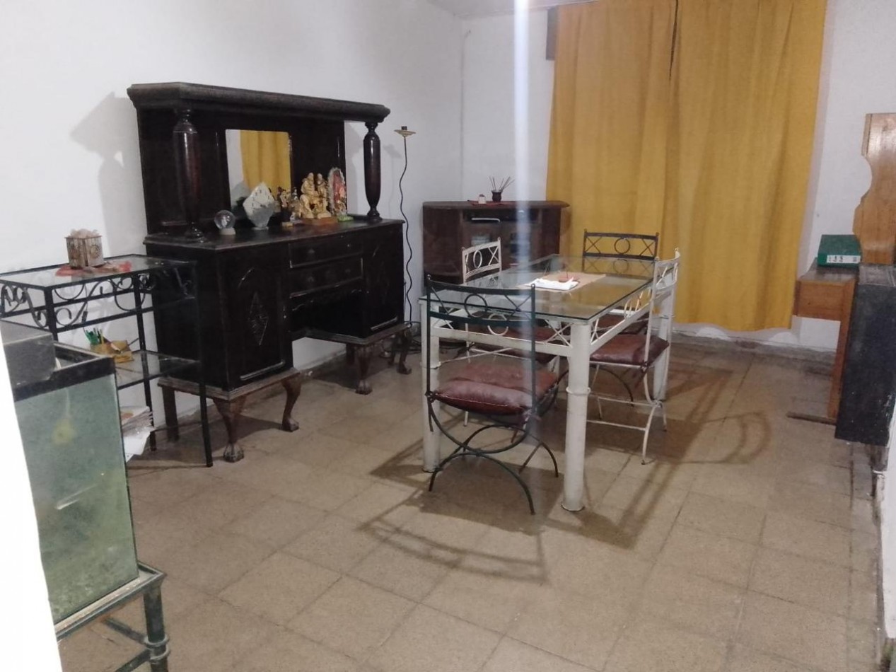 LOS GRANADOS, EXCELENTE VIVIENDA ESQUINA, BUEN ENTORNO "APTA CREDITO".- 
