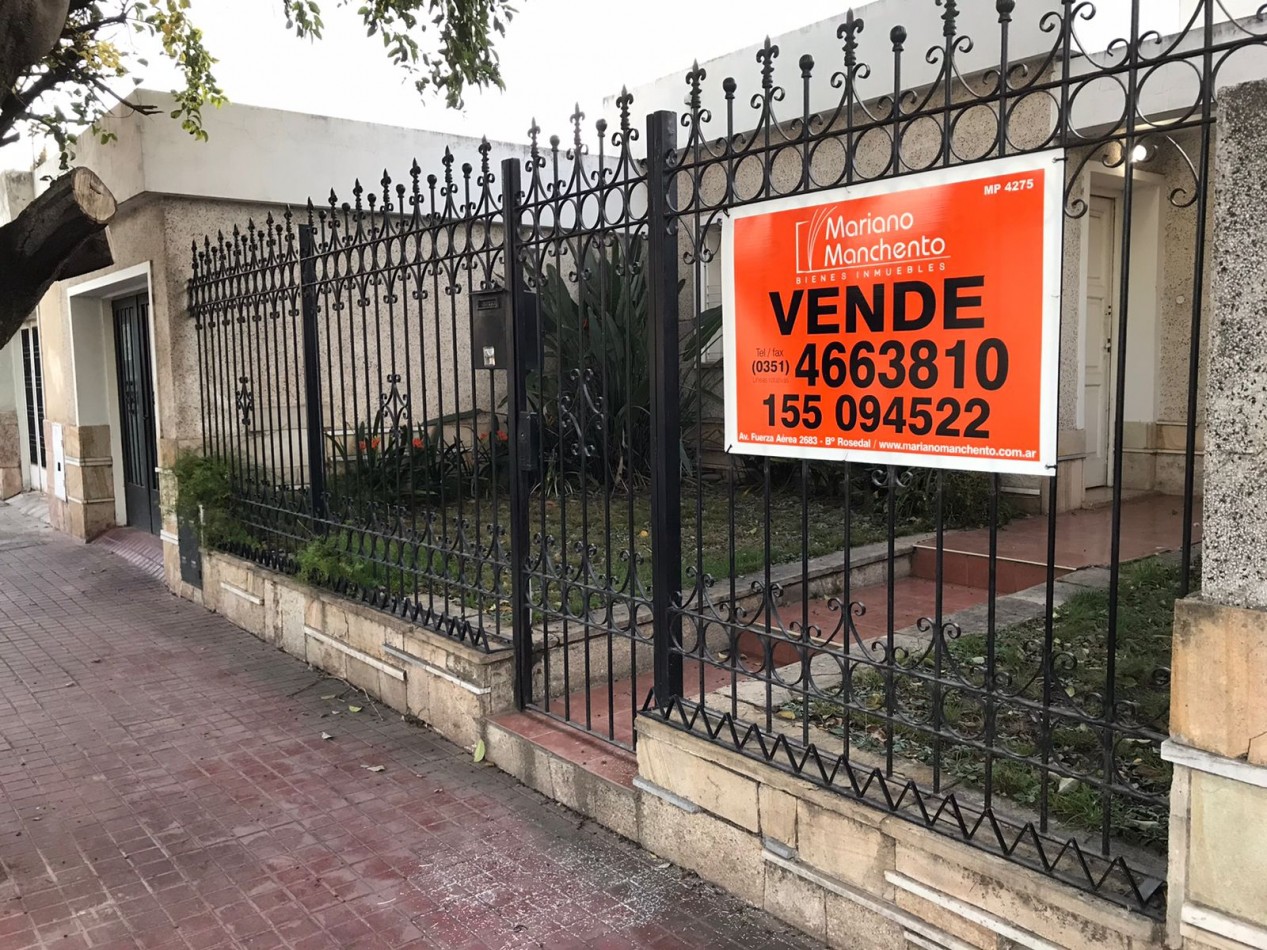 Los Naranjos a una cuadra de ruta 20, excelente propiedad.-