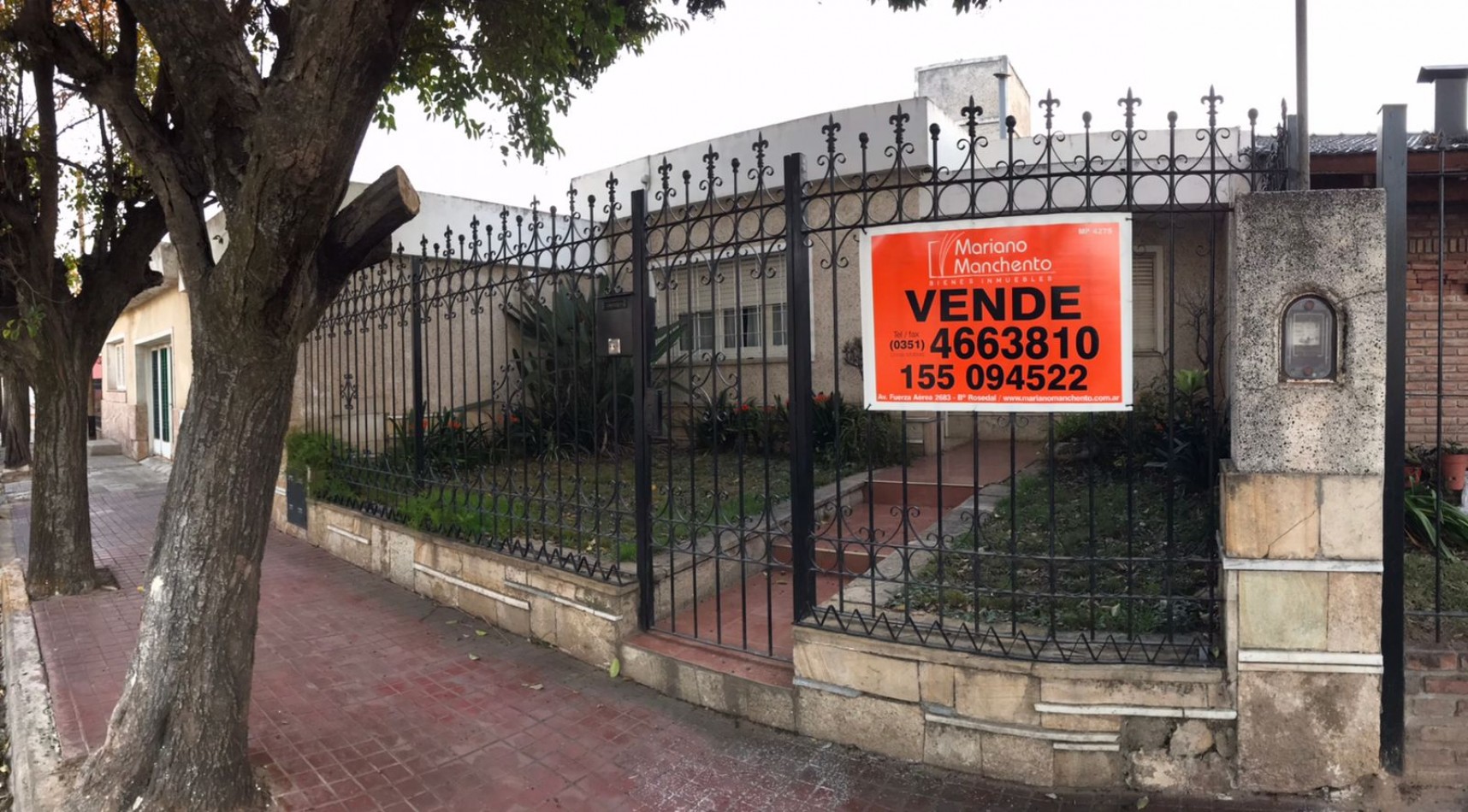 Los Naranjos a una cuadra de ruta 20, excelente propiedad.-