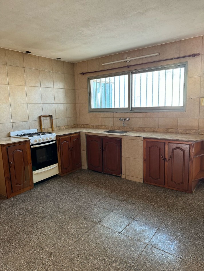 BARRIO LOS NARANJOS SE VENDE IMPECABLE DEPARTAMENTO
