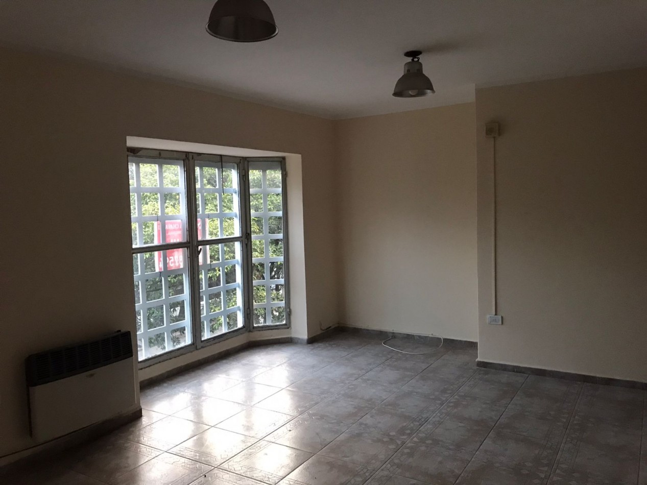 RESIDENCIAL SANTA ANA, HERMOSA ZONA.-