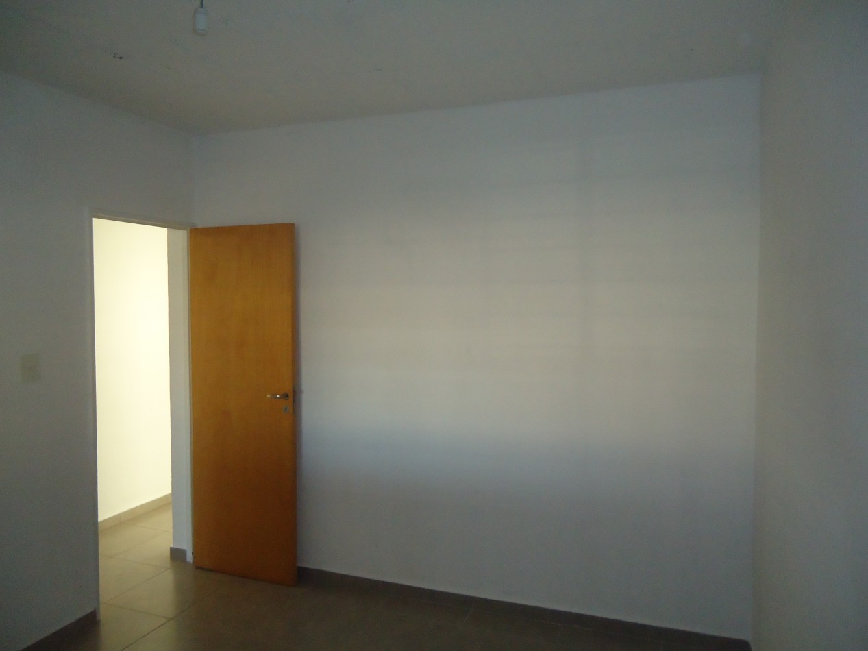 Bo Carrara de Horizonte Sur, impecable propiedad.-