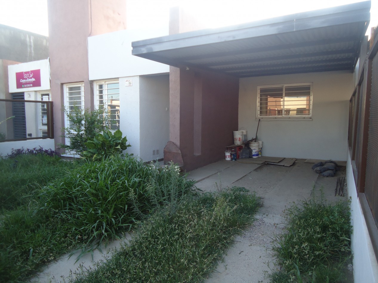 Bo Carrara de Horizonte Sur, impecable propiedad.-