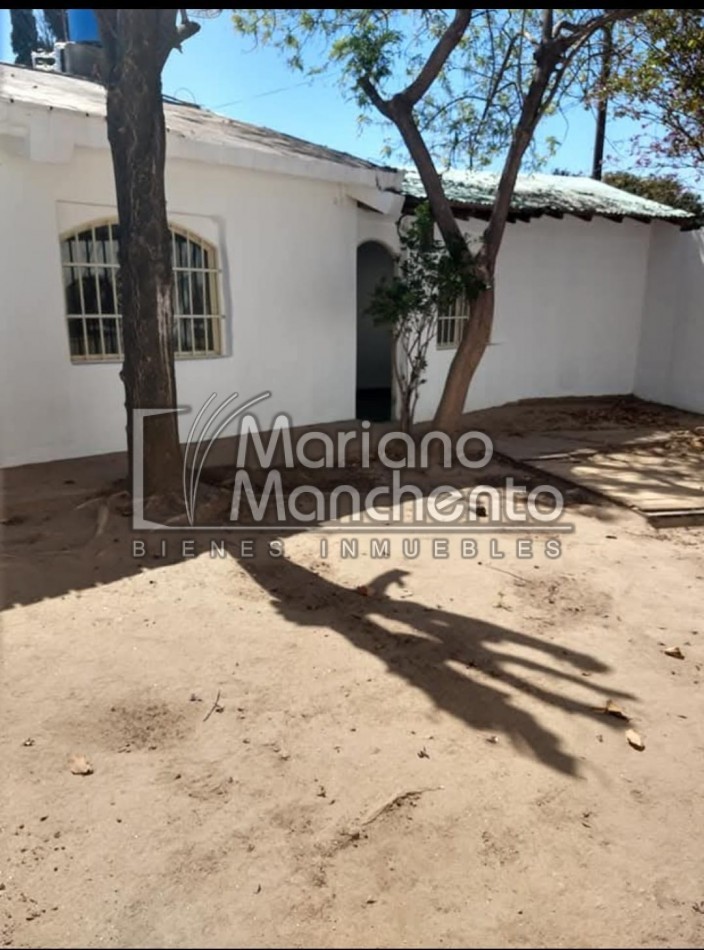 BARRIO LOS GRANADOS, SE VENDE CASA CON DEPARTAMENTO A TERMINAR