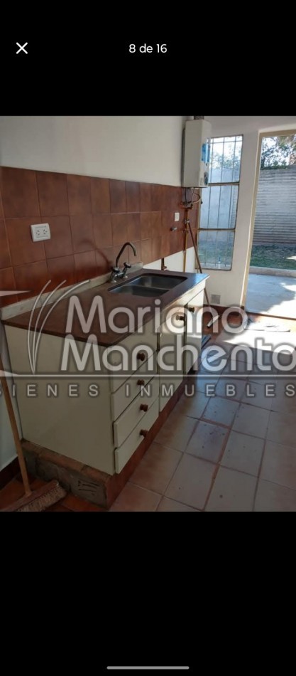 BARRIO LOS GRANADOS, SE VENDE CASA CON DEPARTAMENTO A TERMINAR