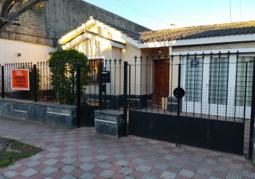 BARRIO ROSEDAL, SE VENDE CASA CON DEPARTAMENTO 