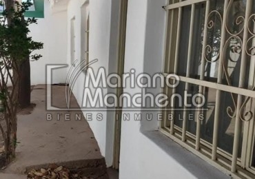 BARRIO LOS GRANADOS, SE VENDE CASA CON DEPARTAMENTO A TERMINAR