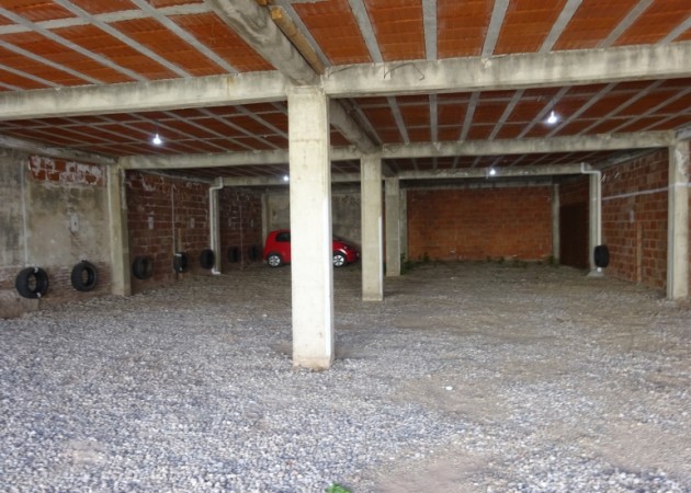 Cocheras ; Blamey Lafore 1338, San Rafael