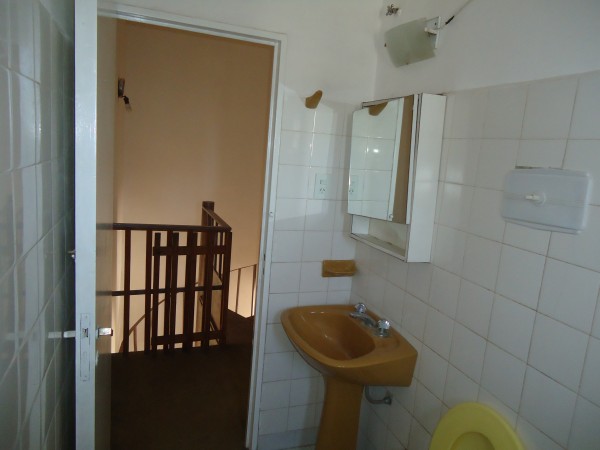 Villa Adela, departamento tipo duplex interno.