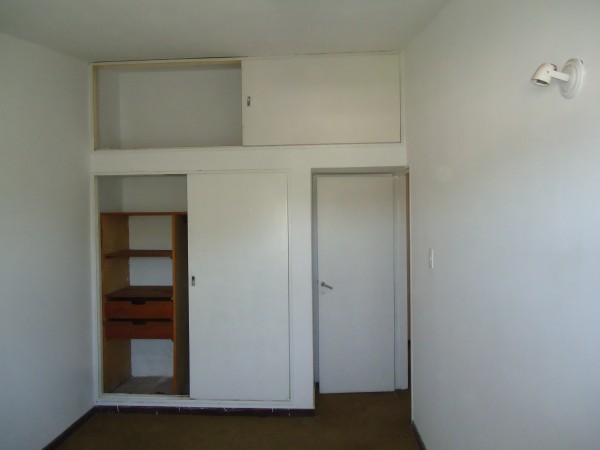 Villa Adela, departamento tipo duplex interno.
