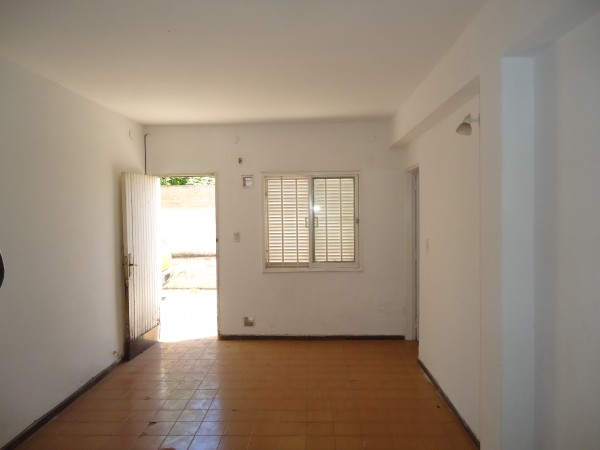 Villa Adela, departamento tipo duplex interno.