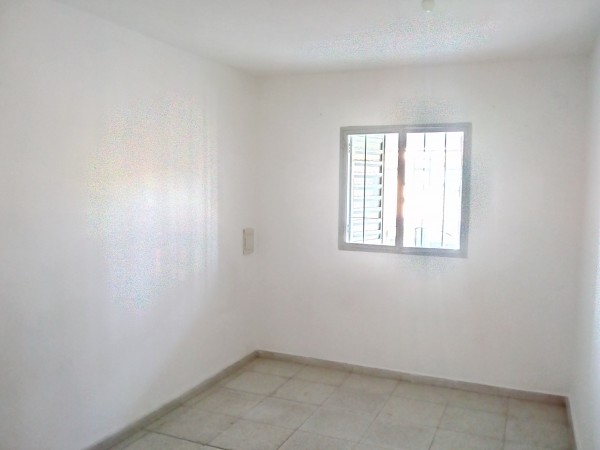 Bo Los Platanos, sobre Av. Santa Ana, departamento externo.