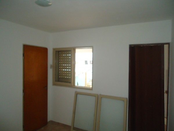 Bo Ameghino sur, departamento interno planta alta.- INGRESO COMPARTIDO.-