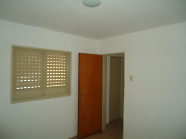 Bo Ameghino sur, departamento interno planta alta.- INGRESO COMPARTIDO.-