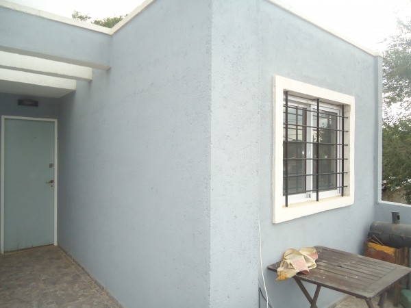 Villa Union, departamento planta alta sobra calle principal.-