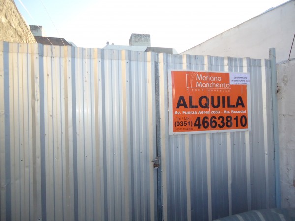 Villa Adela a dos cuadras de ruta 20.- DEPARTAMENTO PLANT ALTA CON INGRESO COMPARTIDO.-