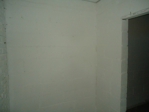 Villa Adela a dos cuadras de ruta 20.- DEPARTAMENTO PLANT ALTA CON INGRESO COMPARTIDO.-