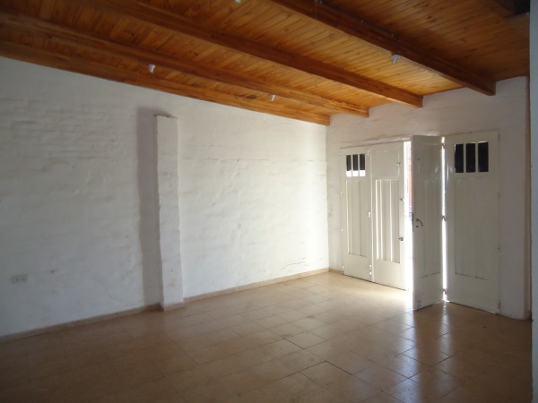 Mariano Balcarce a solo dos cuadra de R-20.-