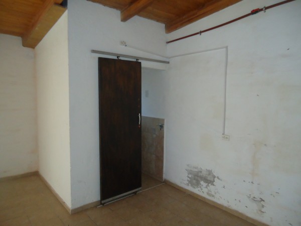 Mariano Balcarce a solo dos cuadra de R-20.-