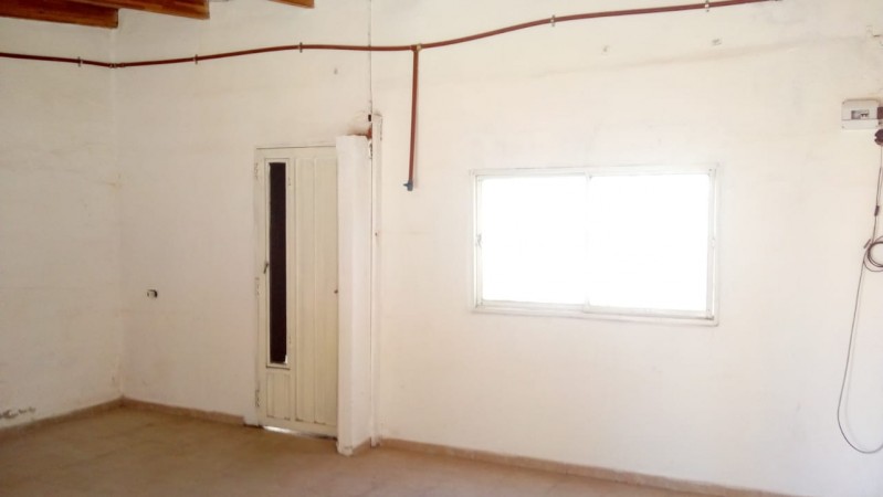 Mariano Balcarce a solo dos cuadra de R-20.-