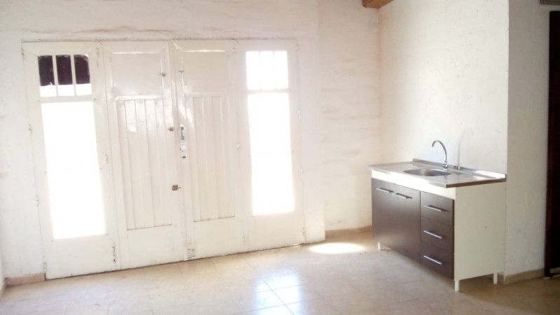 Mariano Balcarce a solo dos cuadra de R-20.-