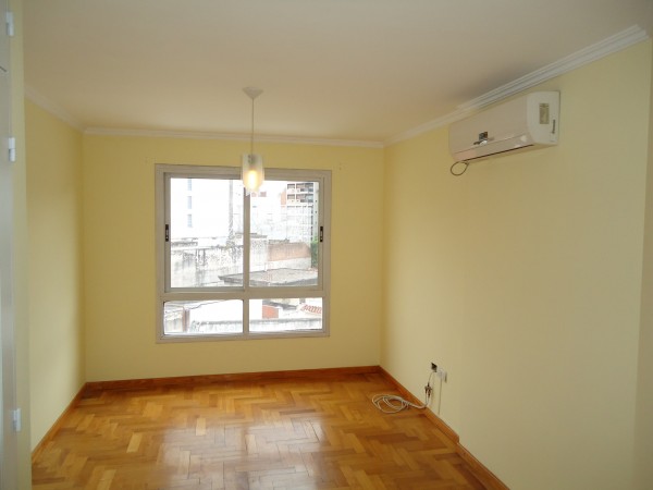 NUEVA CORDOBA, Impecable departamento interno ( contrafrente) BALCON CON ASADOR!! 