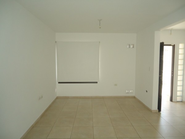 Ameghino sur " Duplex" complejo cerrado, linda zona.-