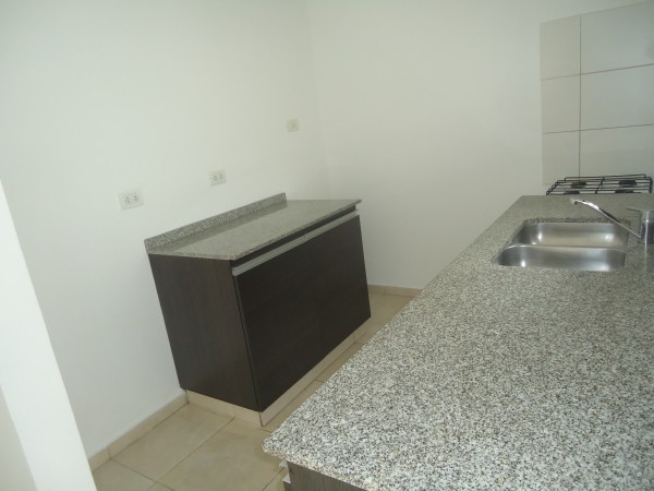 Ameghino sur " Duplex" complejo cerrado, linda zona.-