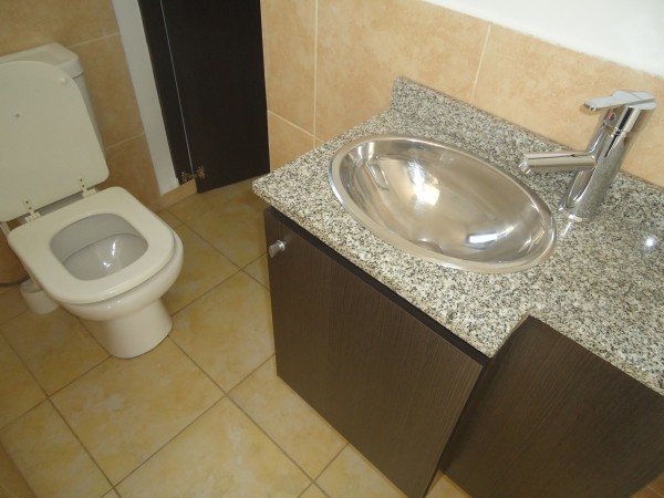 Ameghino sur " Duplex" complejo cerrado, linda zona.-