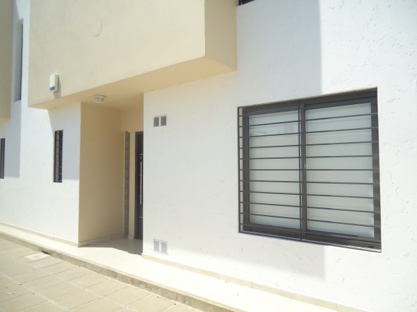 Ameghino sur " Duplex" complejo cerrado, linda zona.-