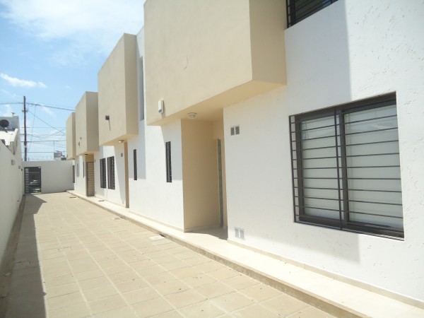 Ameghino sur " Duplex" complejo cerrado, linda zona.-