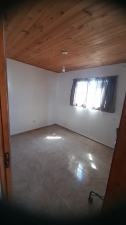 Rosedal, impecable departamento planta alta.- 