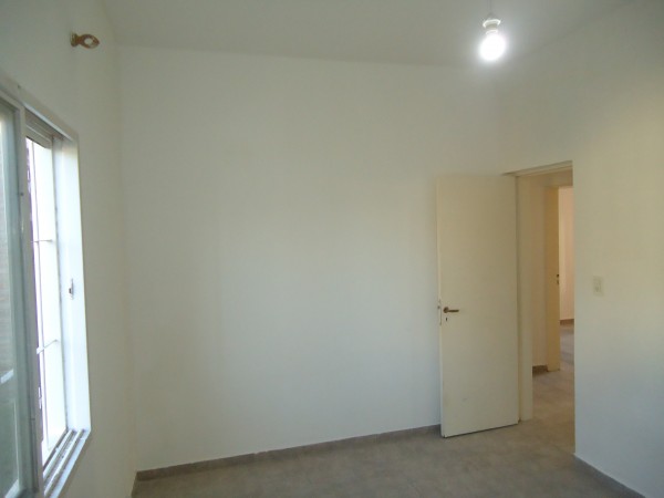 Bo Matienzo, impecable CASA DE NATANIA MODIFICADA.-