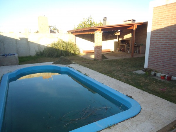 Bo Matienzo, impecable CASA DE NATANIA MODIFICADA.-