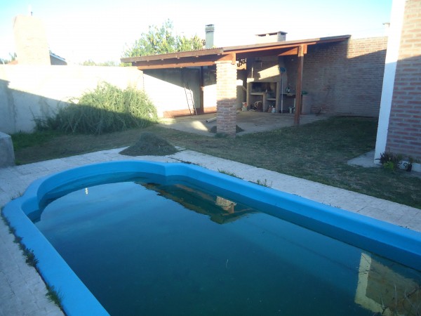 Bo Matienzo, impecable CASA DE NATANIA MODIFICADA.-