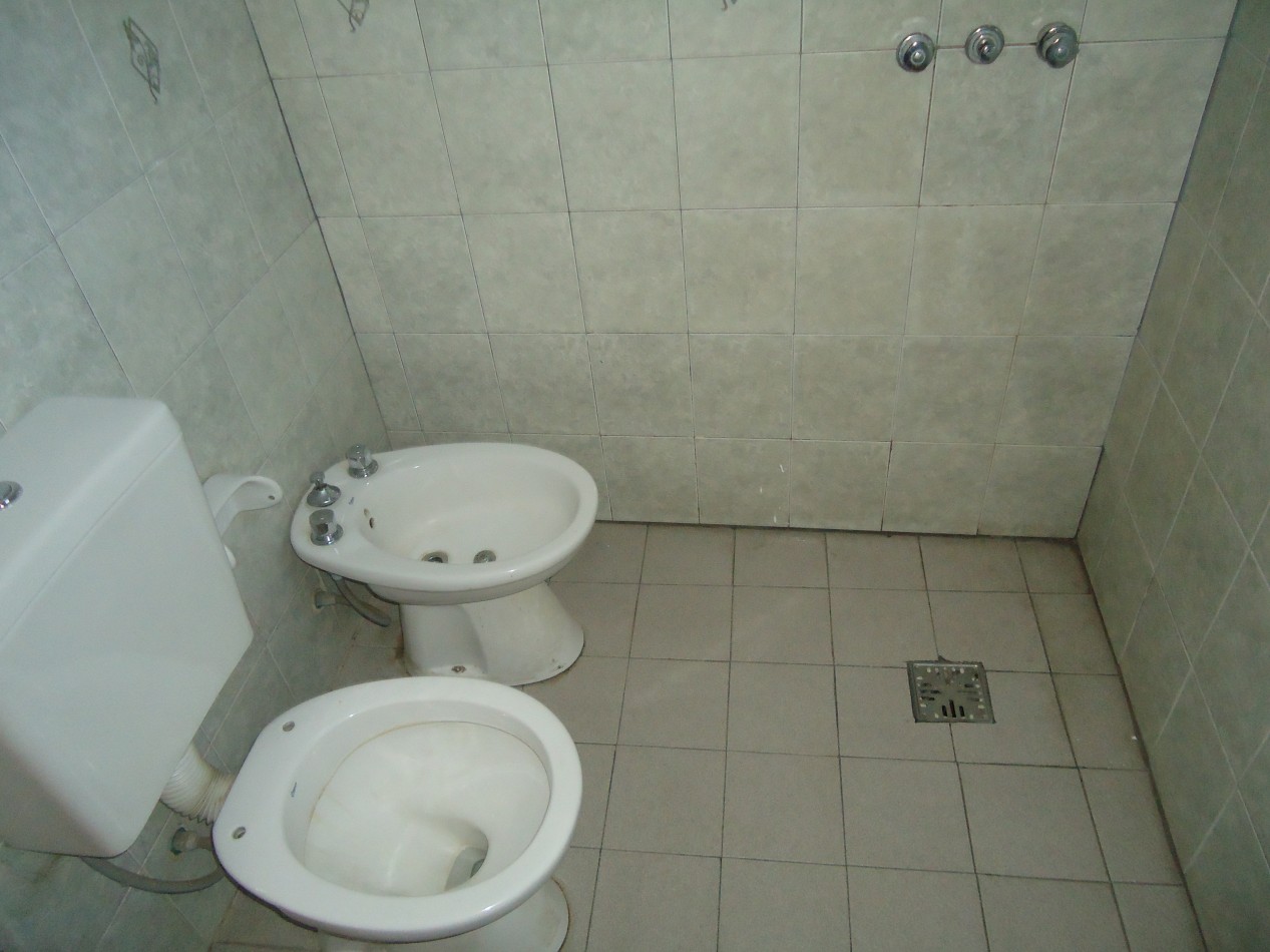 ALTO ALBERDI, departamento externo, linda zona.-