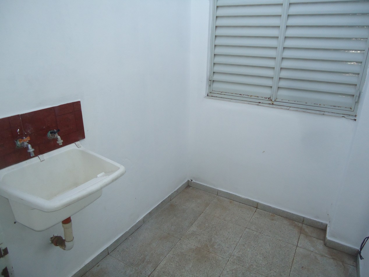 ALTO ALBERDI, departamento externo, linda zona.-