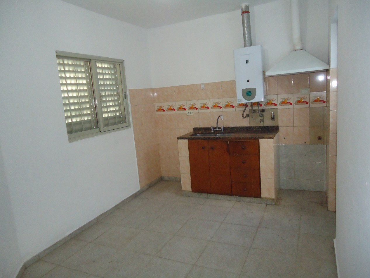ALTO ALBERDI, departamento externo, linda zona.-
