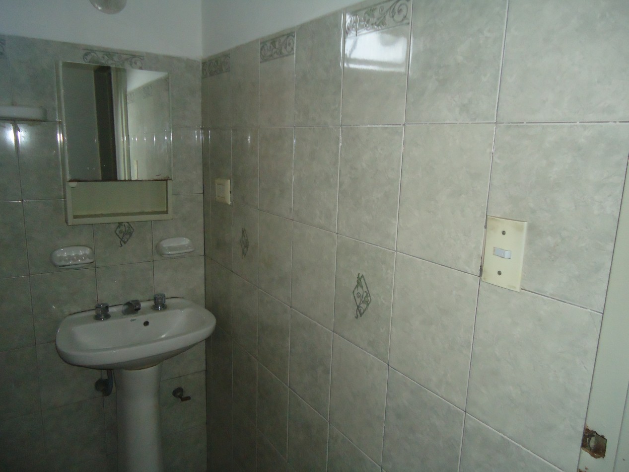 ALTO ALBERDI, departamento externo, linda zona.-