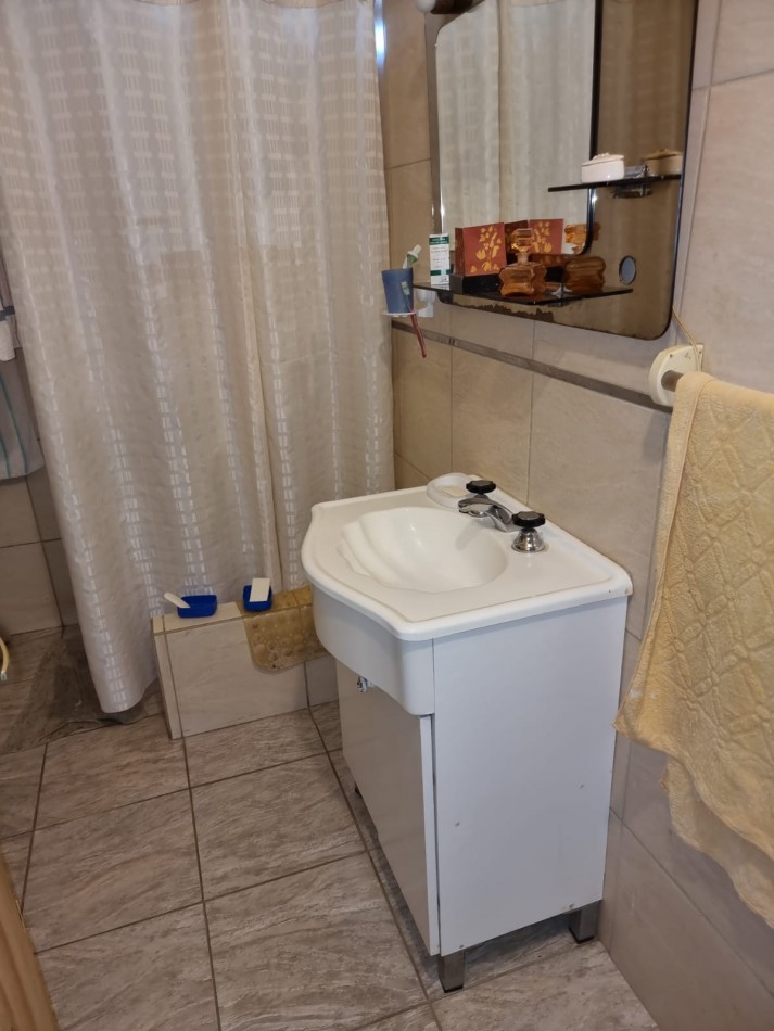 Barrio San Roque, se vende excelente propiedad de tres dormitorios