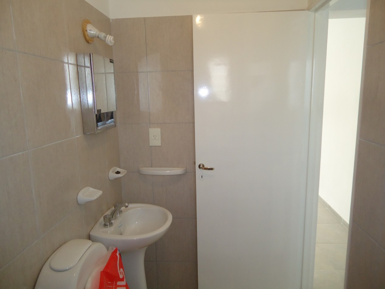 RENE FAVALORO II ( ZONA DE MATIENZO) EXCELENTE VIVIENDA.- 
