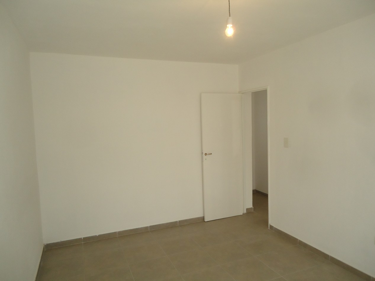 RENE FAVALORO II ( ZONA DE MATIENZO) EXCELENTE VIVIENDA.- 