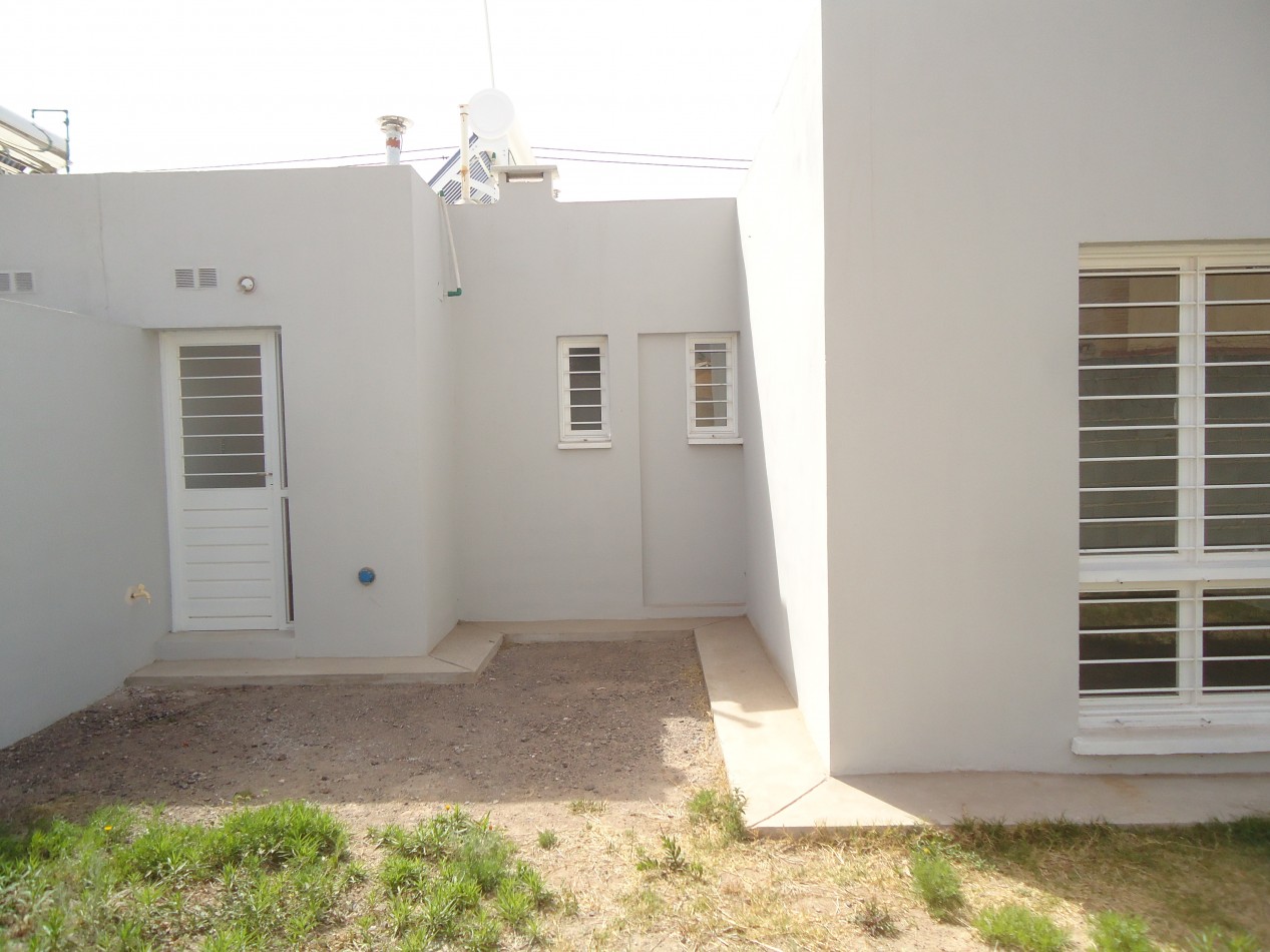 RENE FAVALORO II ( ZONA DE MATIENZO) EXCELENTE VIVIENDA.- 